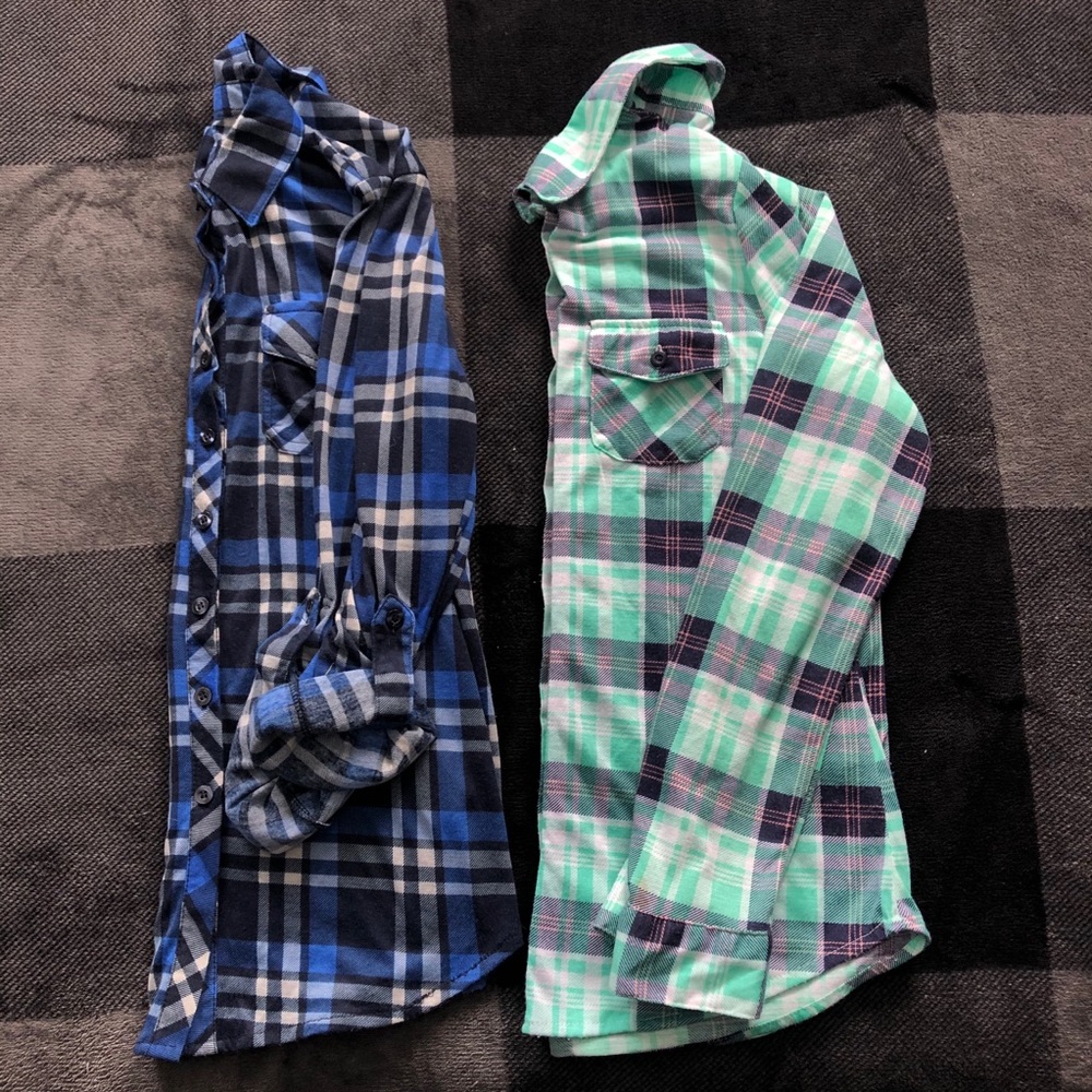 2 Ardene plaid shirts